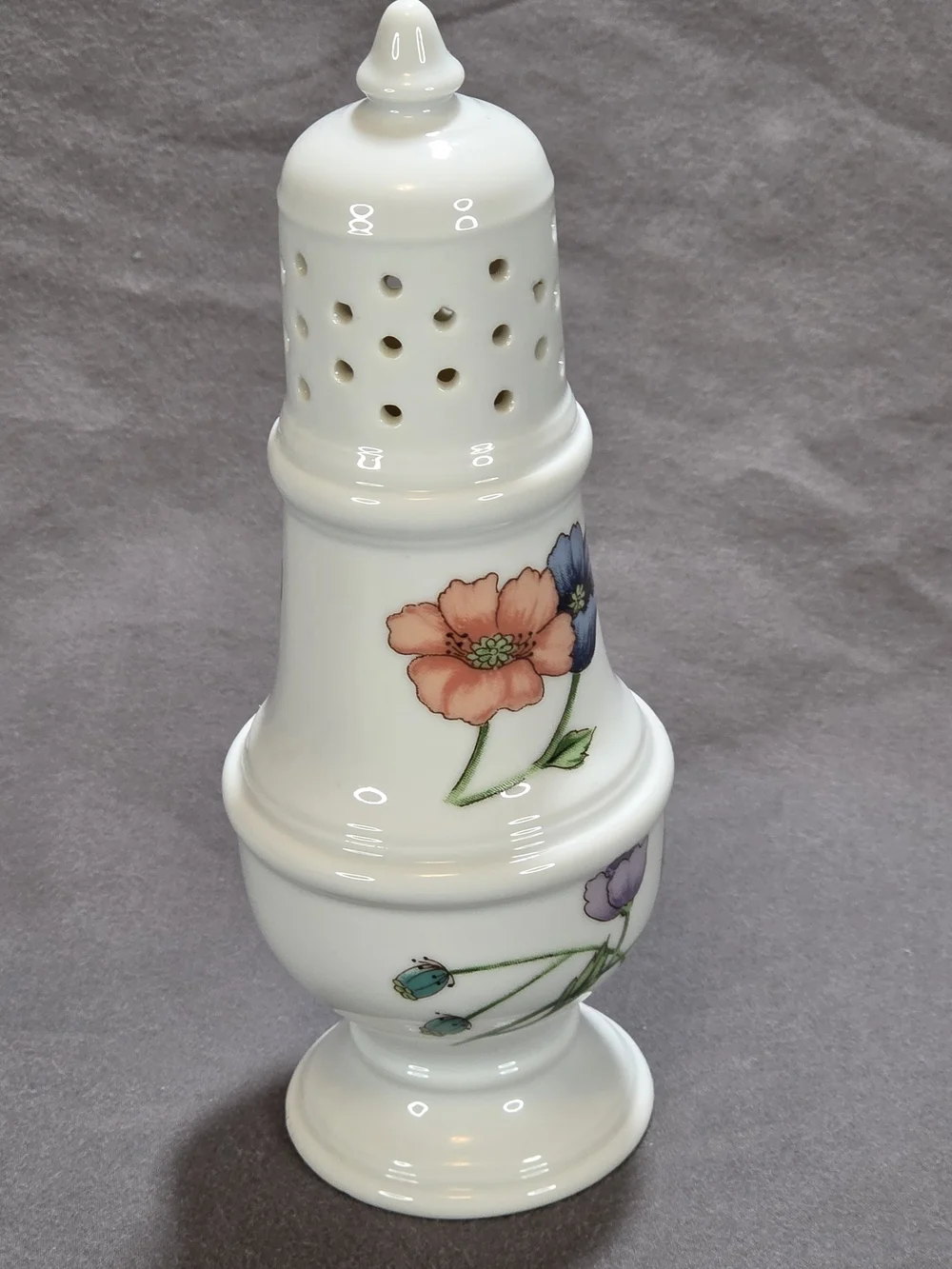 Vintage House of Prill Porcelain Sugar Shifter / Spice Dredger Floral Poppy